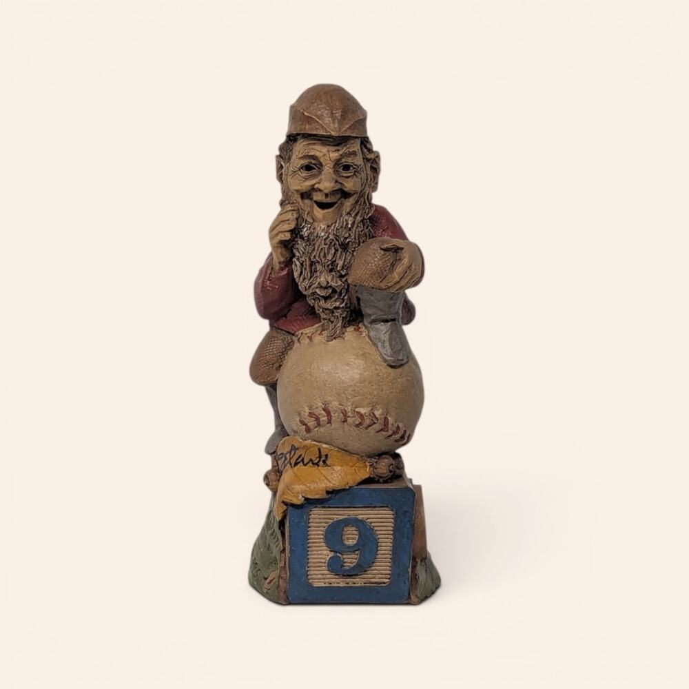 Vintage Tom Clark Cairn Studio Gnome Signed Figurine Nine